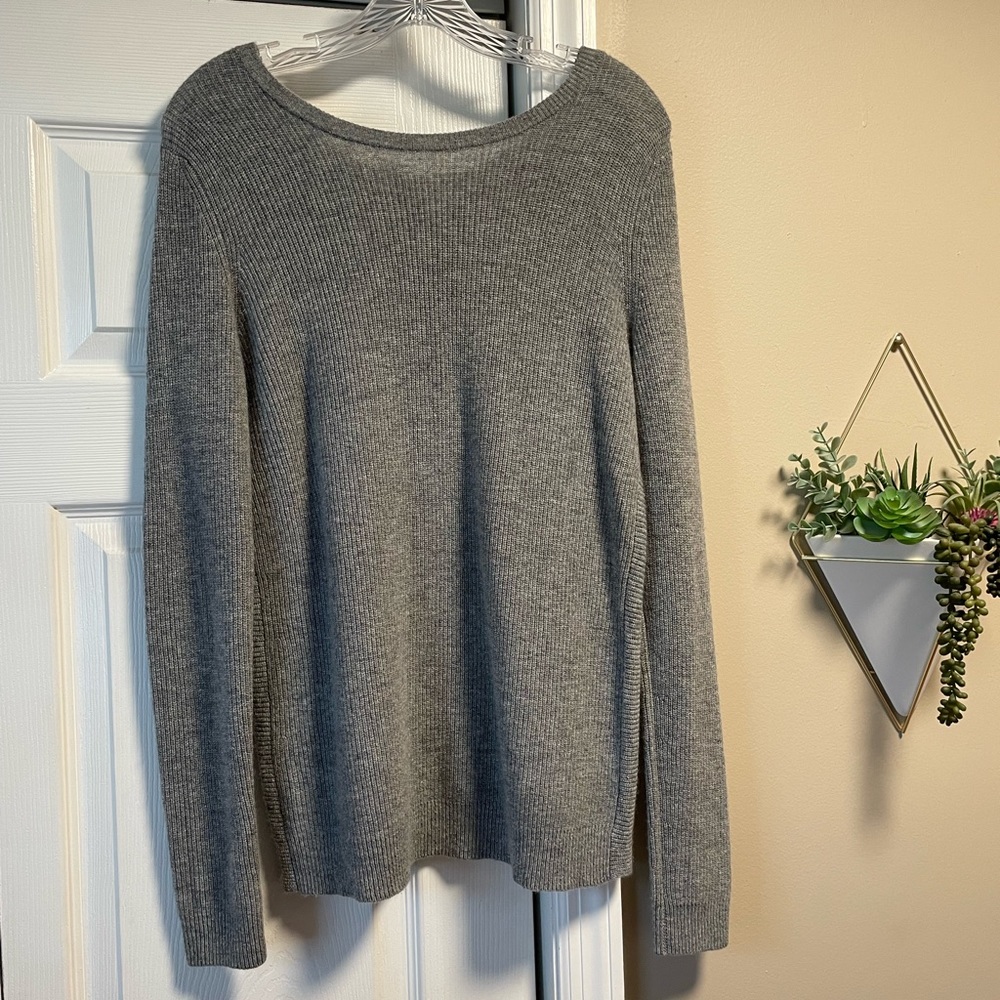 Autumn Cashmere Gray Crossover Back Sweater